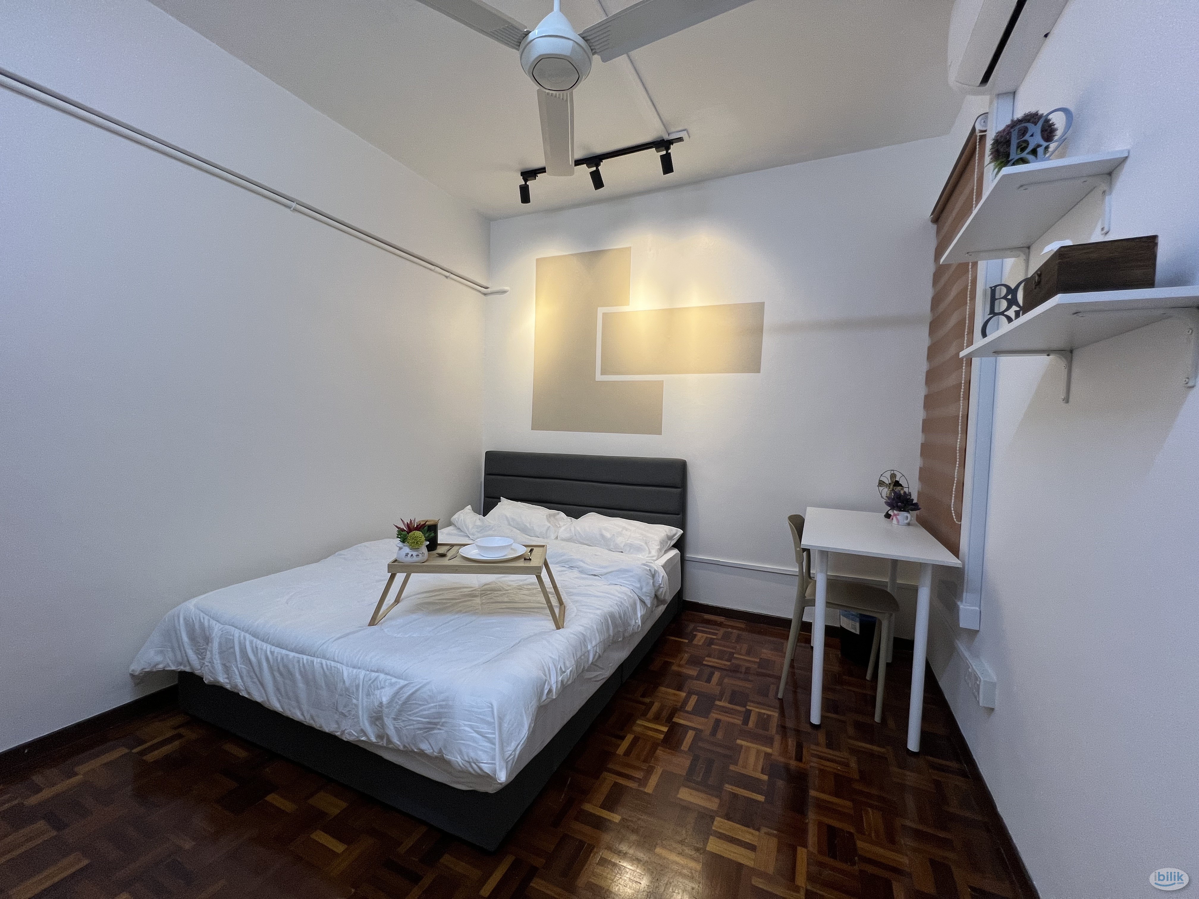 Middle Room at Danau Idaman, Taman Desa - Image 1