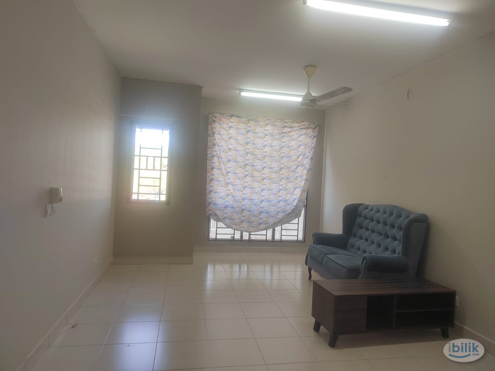 Middle Room at Seri Baiduri, Setia Alam - Image 1