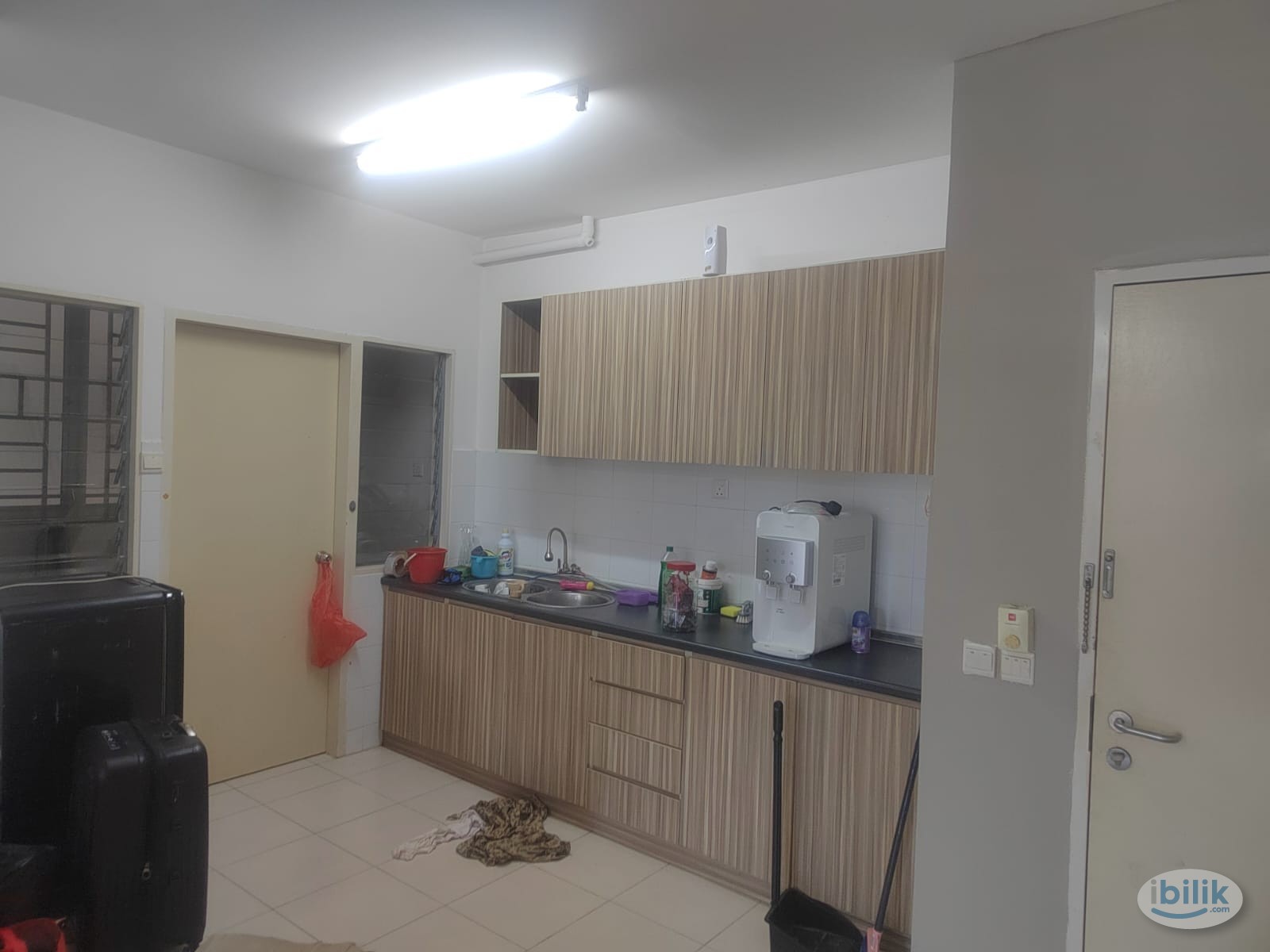 Middle Room at Seri Baiduri, Setia Alam - Image 2