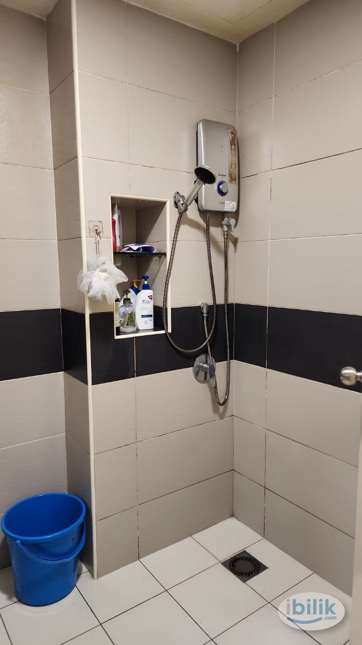 Female Unit - Middle Room at Saville @ Cheras, Cheras - Image 3