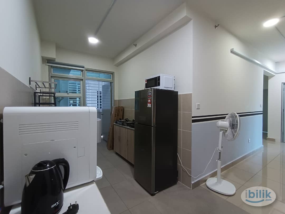 Zero deposit‼️all male middle room 5 at Residensi Suasana Damansara Damai - Image 4