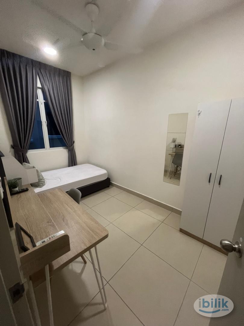 Zero deposit‼️all male middle room 5 at Residensi Suasana Damansara Damai - Image 3