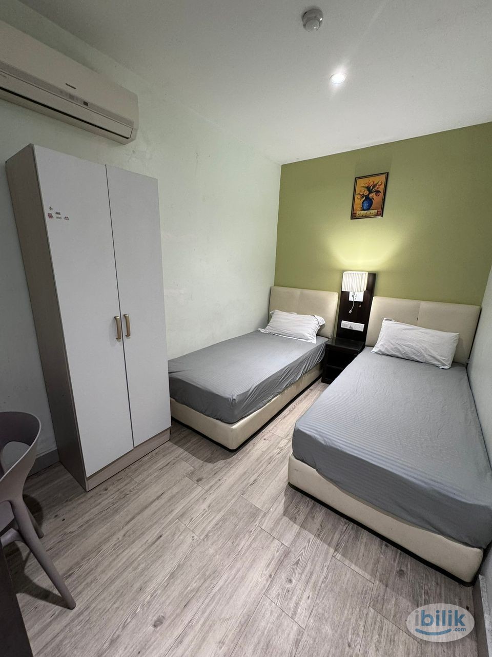Raya Offer 🌙 Near Pasar Seni LRT 🚶 Zero Deposit Room + Toilet for Rent - Image 1