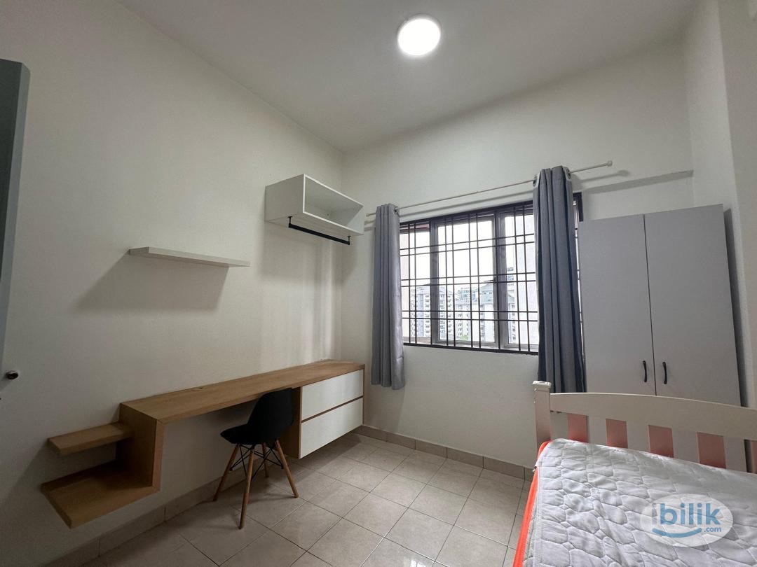 Middle Room at Kelana Mahkota, Kelana Jaya - Image 2