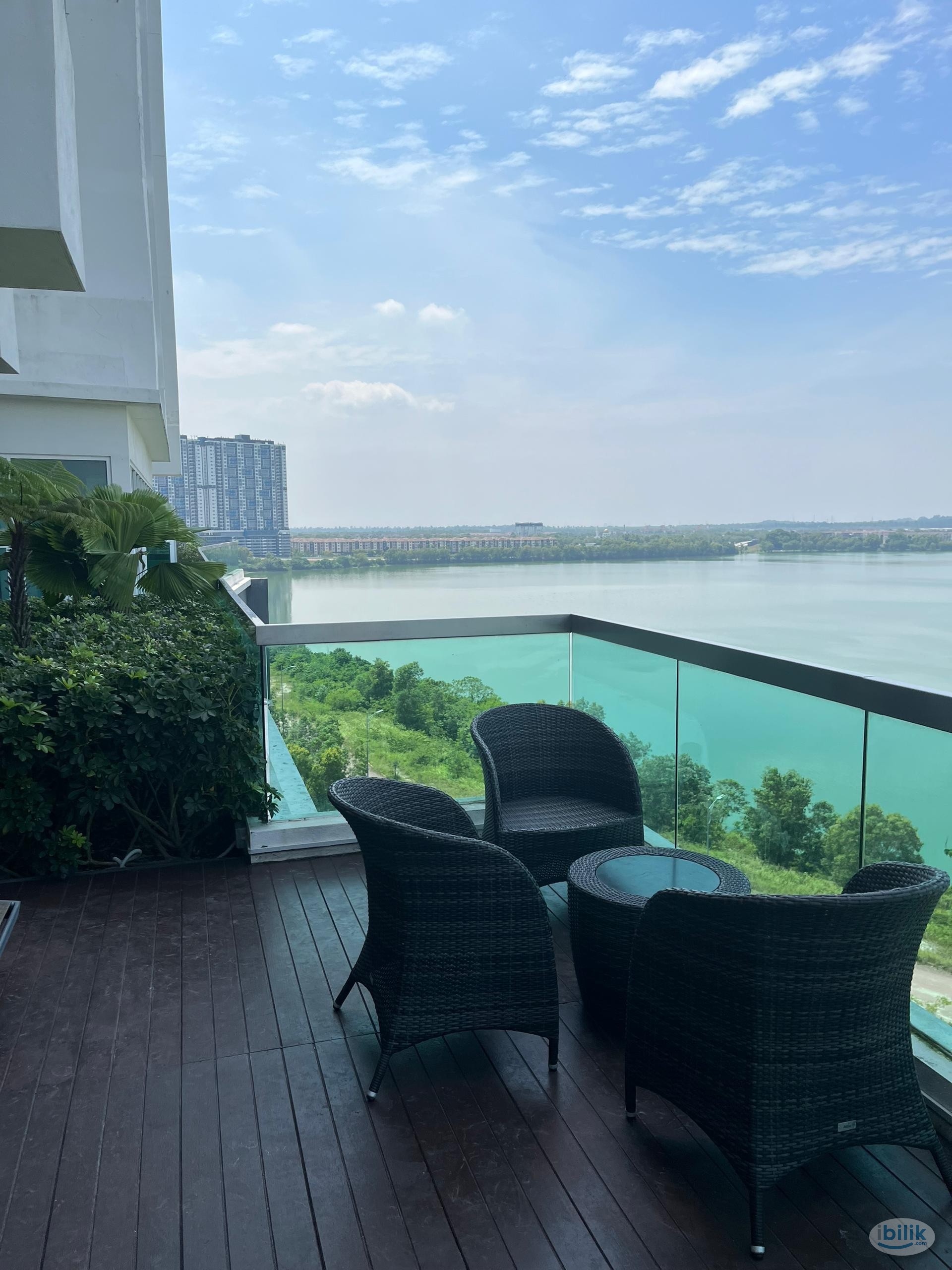 Air cond Single Big Room at Saville @ D'Lake, Puchong-Nearby 5-10 min driving Puchong Utama, Cyberjaya , 5min drive  - Image 4