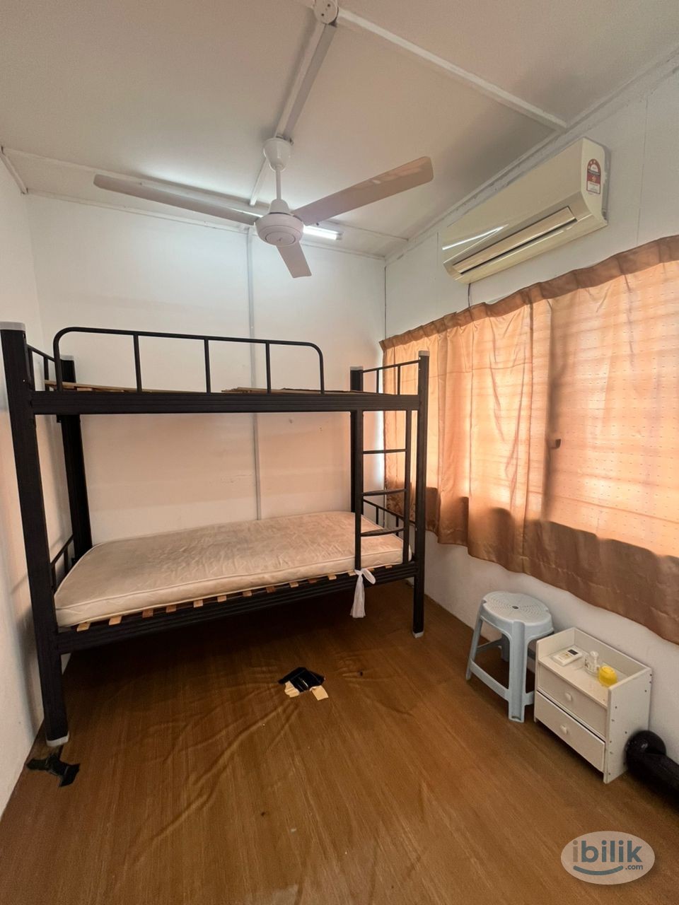 🔥LIMITED ROOM🔥SECTION 14 PETALING JAYA MIDDLE ROOM FOR RENT‼️NEAR TO JAYA SHOPPING CENTRE🎉🎉 - Image 1