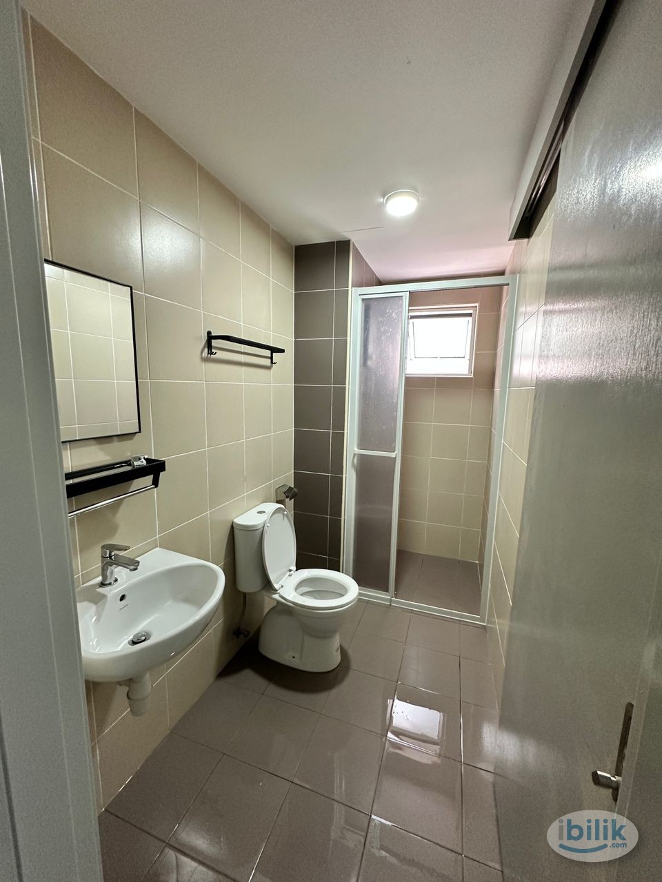 Razak City Small Room For Rent - Image 3