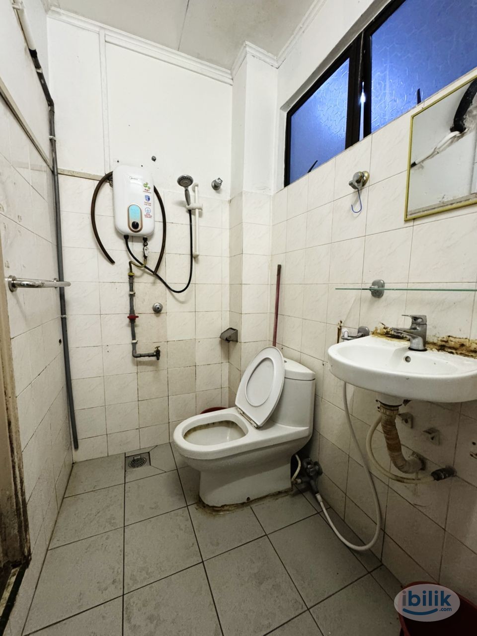 Zero deposit Fully furnish Middle Room at Bandar Utama, Petaling Jaya - Image 4