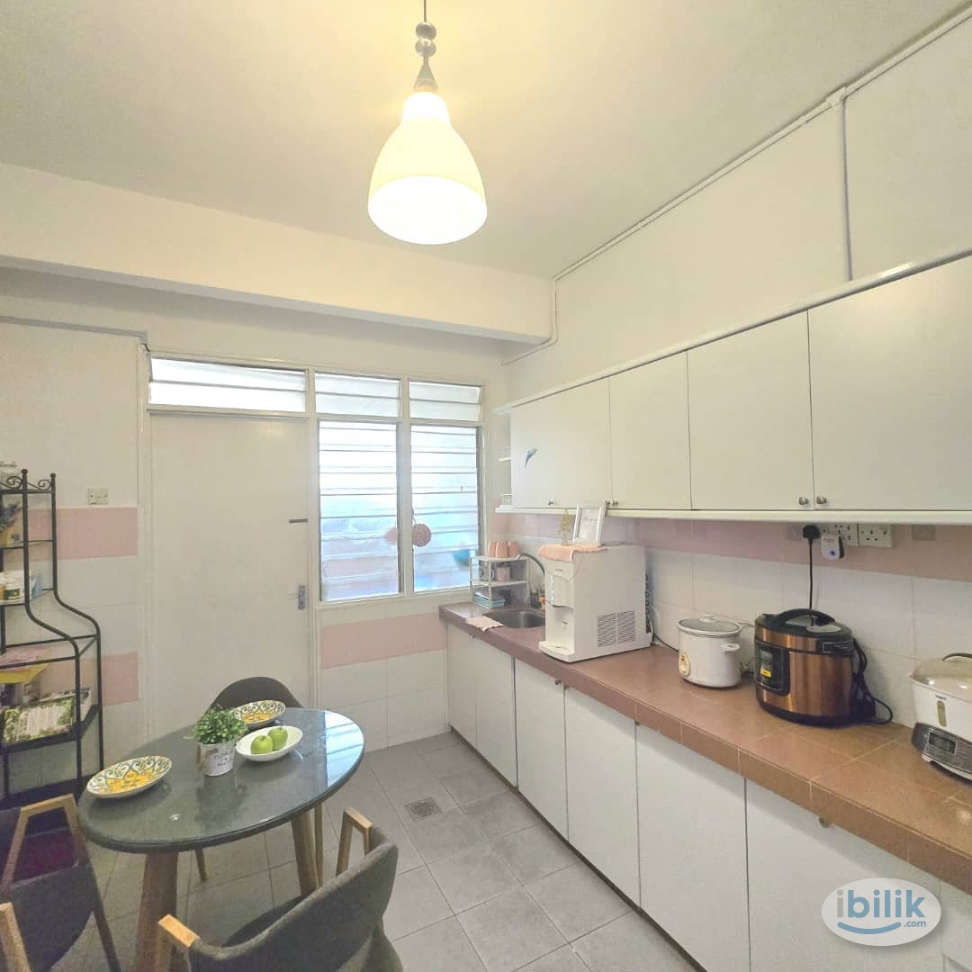 Fully furnished FEMALE Room at USJ 9, UEP Subang Jaya - Image 3
