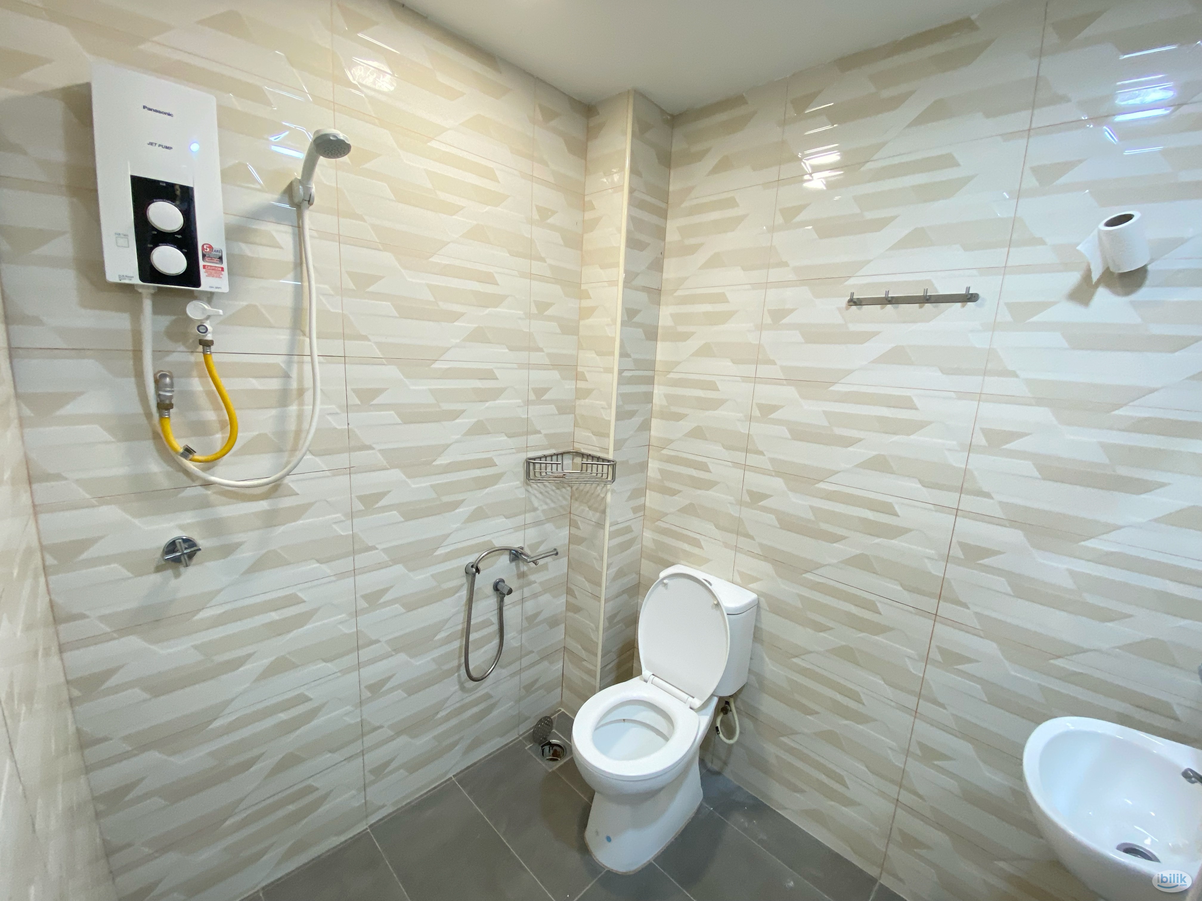Master Room 🏠 for rent at SS14 Subang Jaya ✅ (Next to SS15) - Image 3