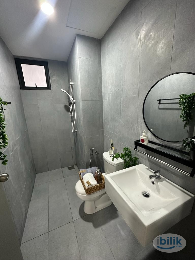 Middle Room at Pixel City Sentral, Bandar Sri Permaisuri - Image 4