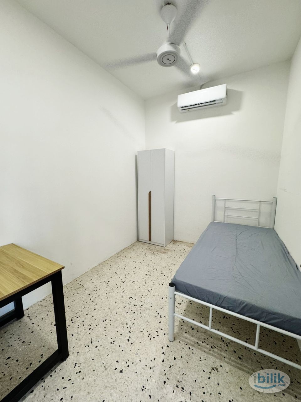 KL City Center Near to MRT Station Jln Ipoh Middle Room for rent at Kuala Lumpur, Malaysia - Image 2