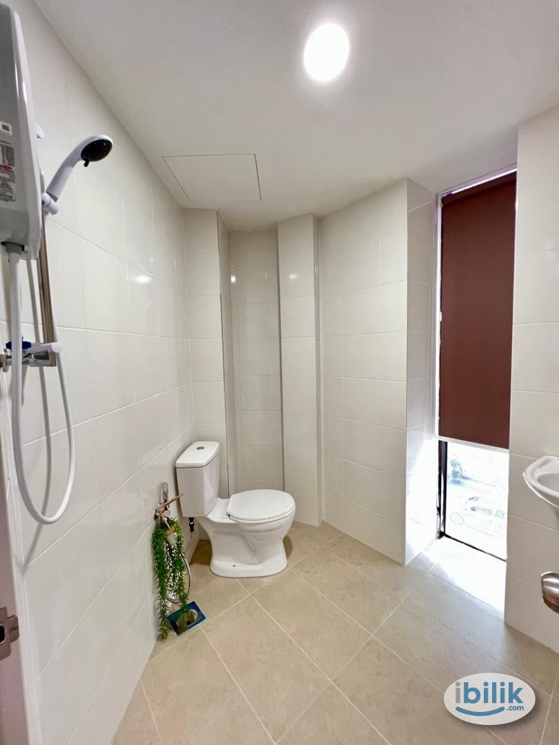🤩Master Room with Private Bathroom at Jalan Ipoh, ▶️ 8min to MRT Kentonmen Station - Image 2