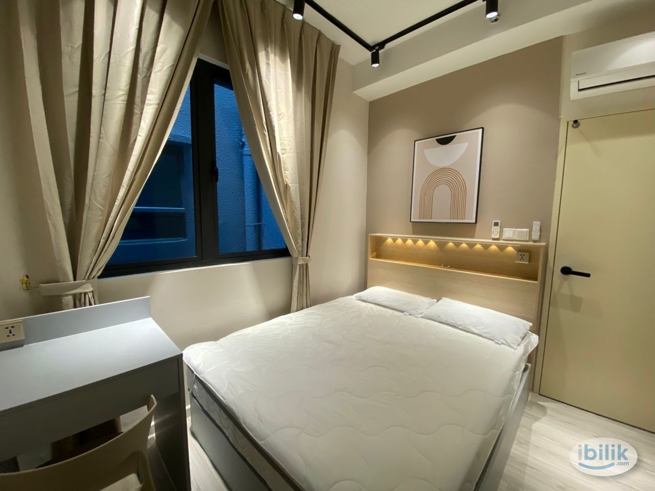 Middle room Meta City near MRT - Image 1