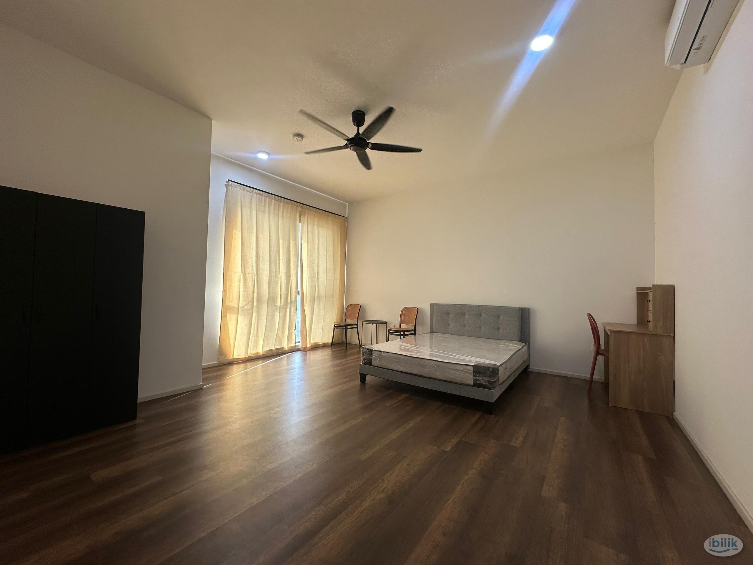 Master Room at SQWhere, Sungai Buloh - Image 1