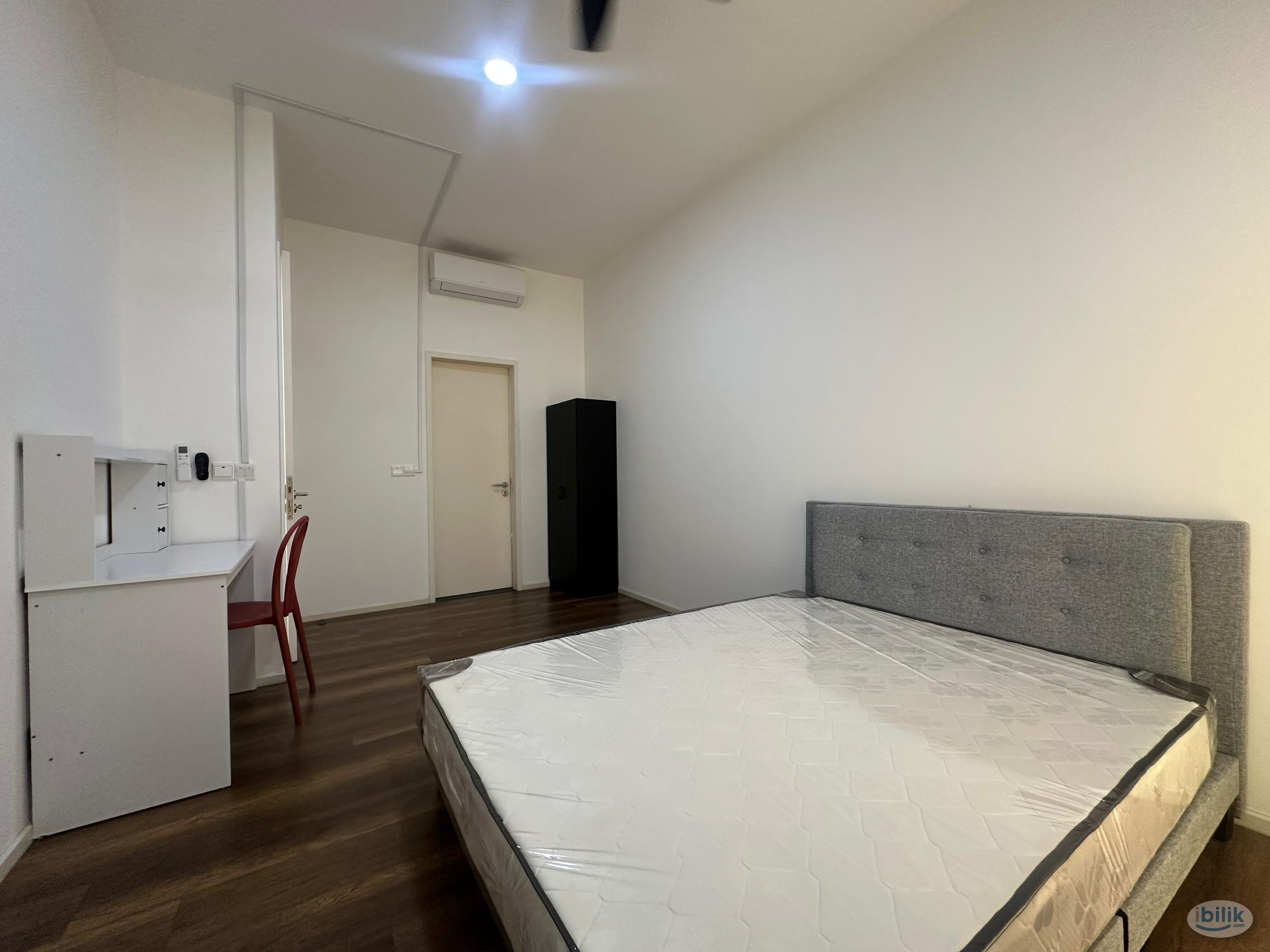 Master Room at SQWhere, Sungai Buloh - Image 1