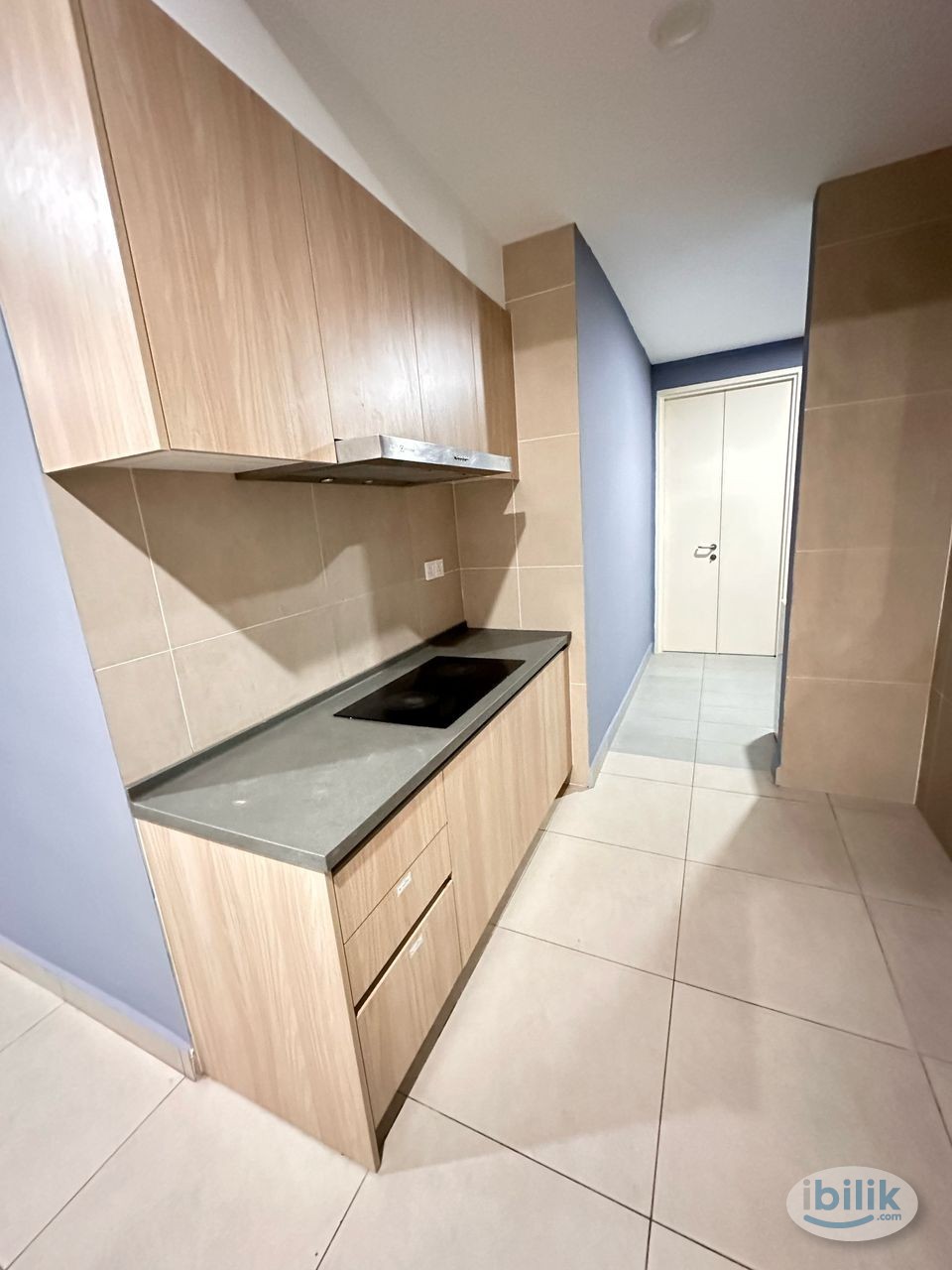 Middle Deluxe Room at KL Gateway Premium, Bangsar South - Image 2