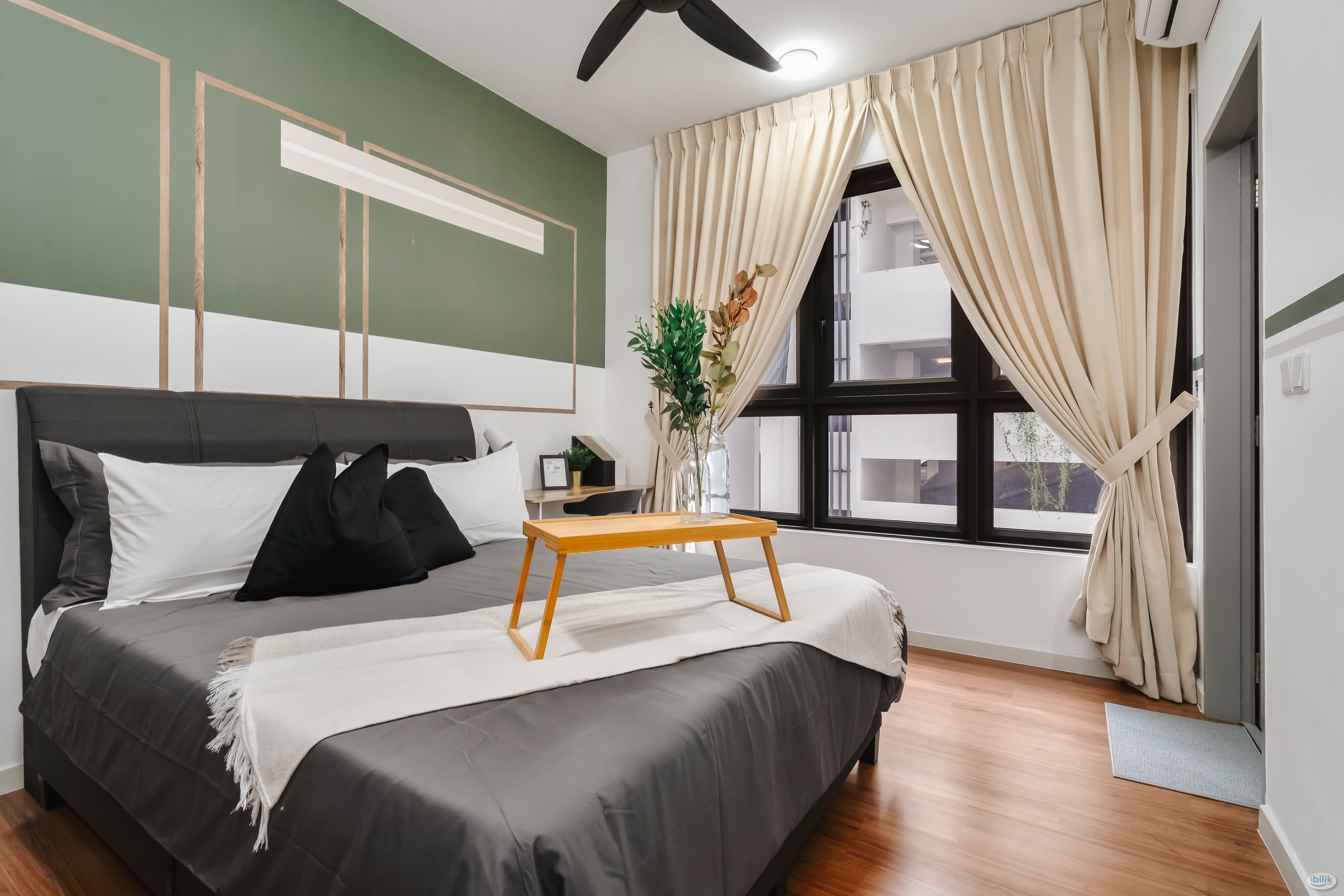 Male Comfortable Master Room, Fully Furnished, Near MRT LRT at M Vertica KL - Image 1