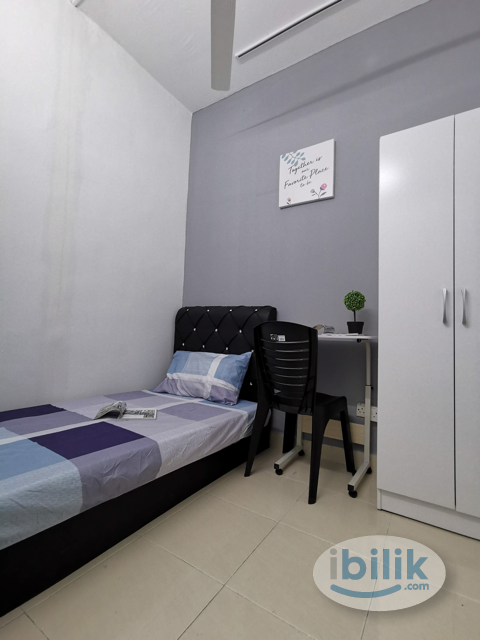 Single Room at Mentari Court 1, Bandar Sunway - Image 1
