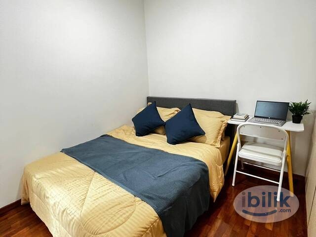 Air Cond 😍 Fully Furnished Queen Room 👌🏼️ Just Bring Your Suitcase! in Seri Kembangan Serdang Perdana 5 min to Pavilion  - Image 2