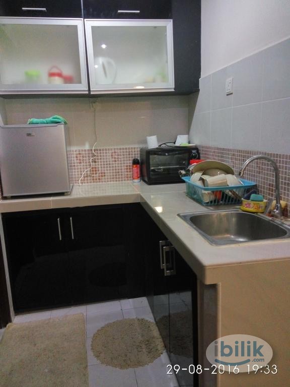 Air Cond 😍 Fully Furnished Queen Room 👌🏼️ Just Bring Your Suitcase! in Seri Kembangan Serdang Perdana 5 min to Pavilion  - Image 4