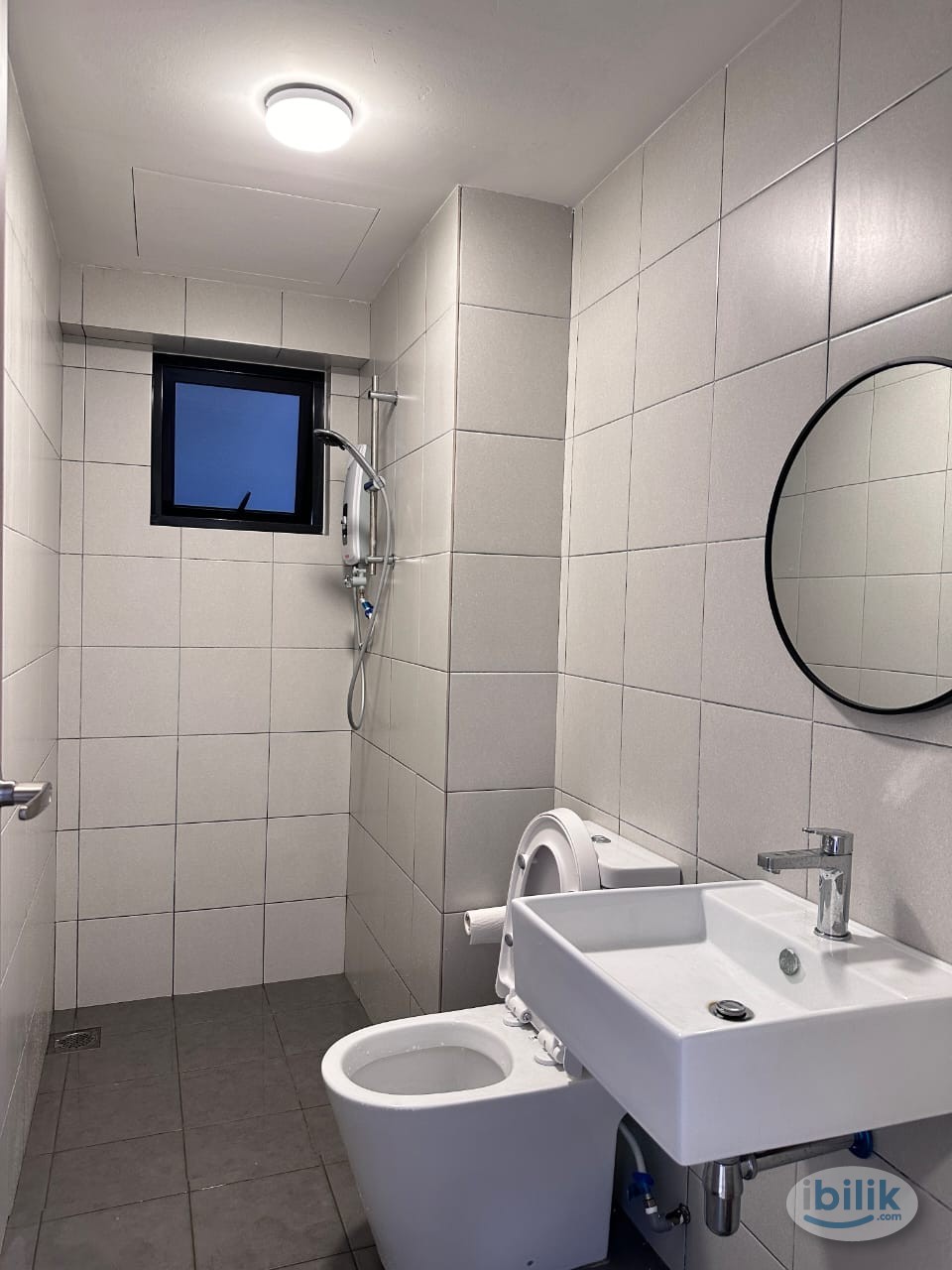 Master Room (Mixed unit) 5 mins walking to TAR penang | available move in immediately | welcome Student n workers - Image 3