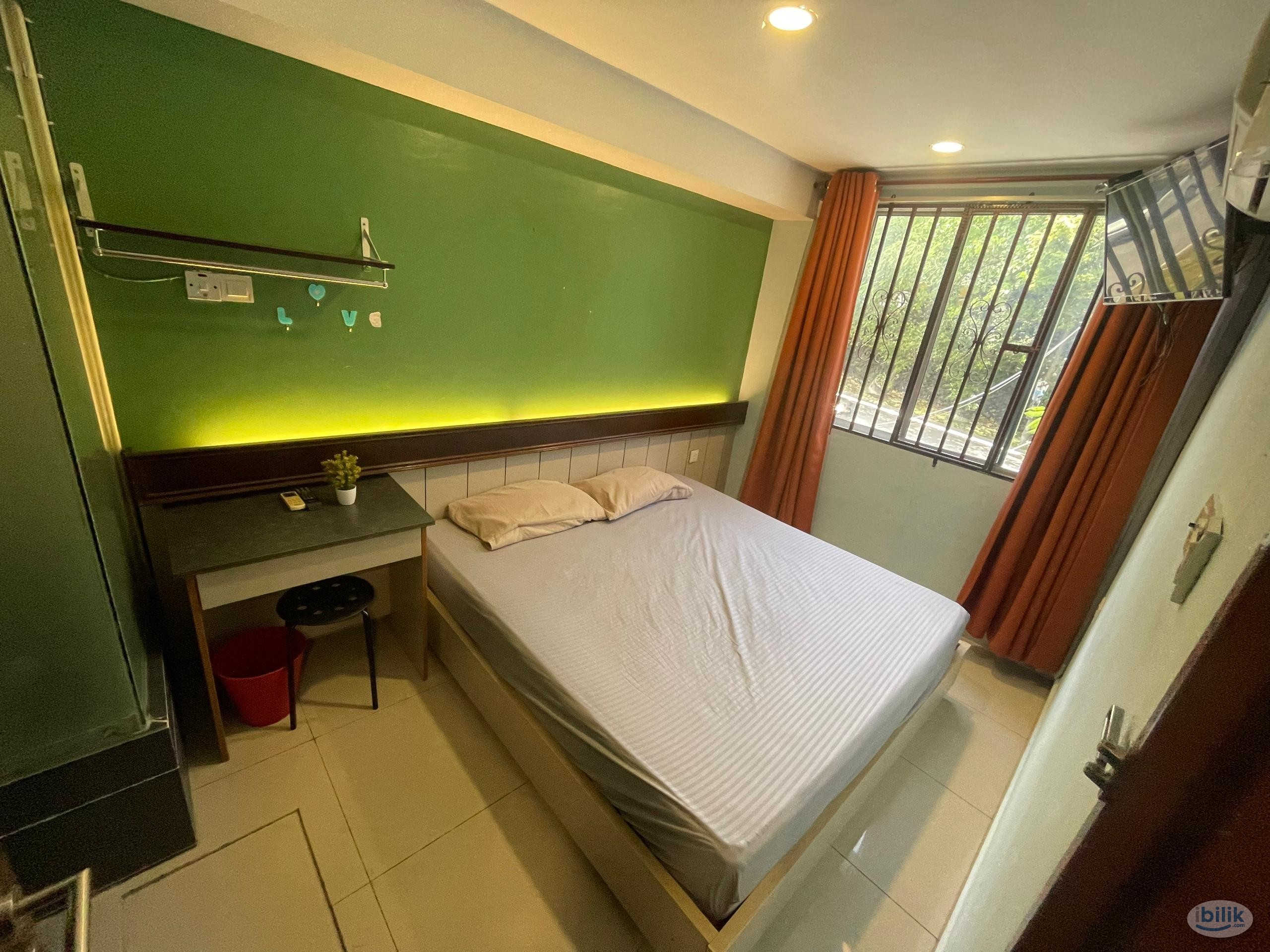 😍Comfortable  Master Room with Private Bathroom at Taman Cheras Mas - Image 2