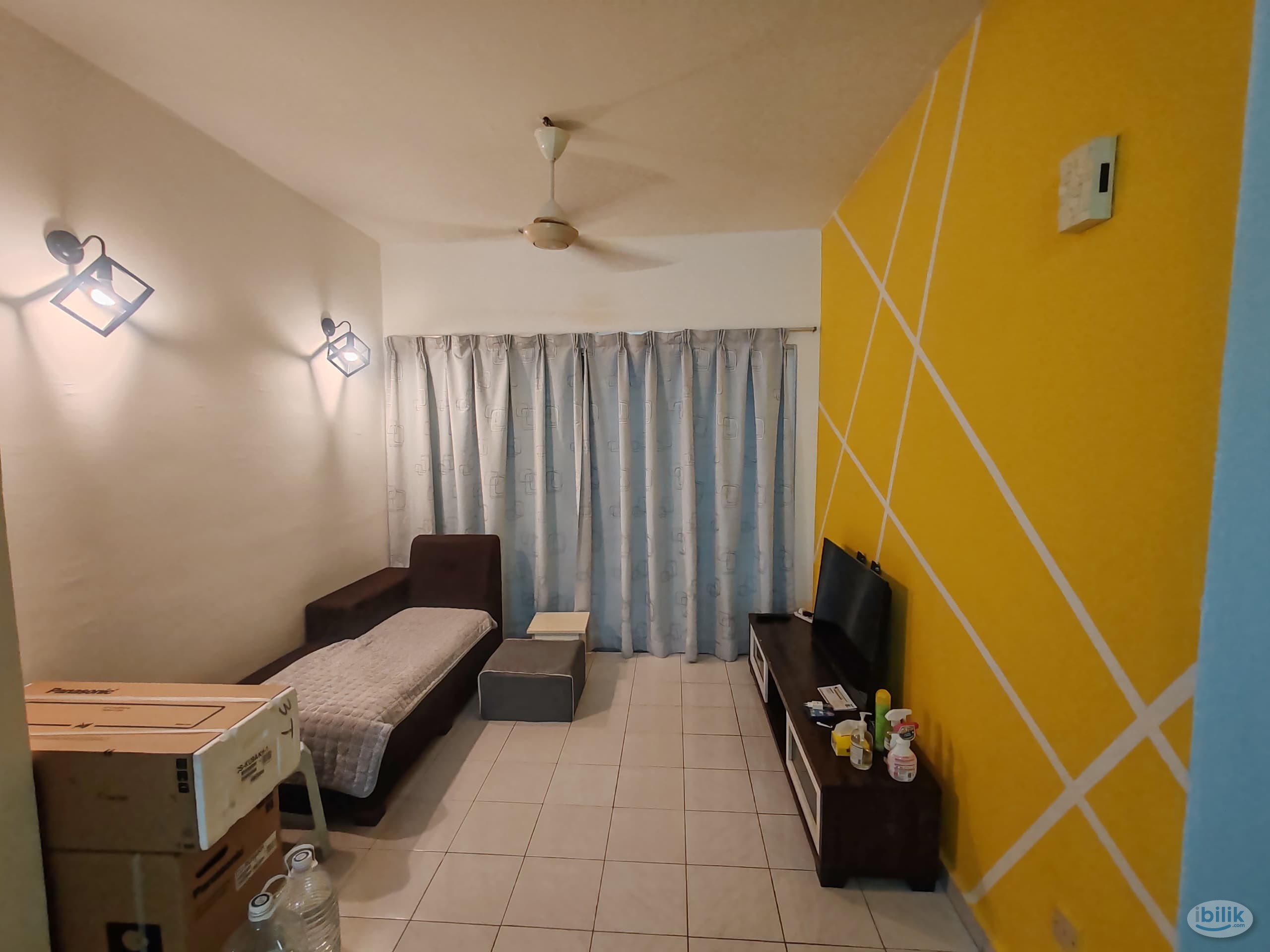 Middle Room at Puchong, Selangor - Image 1