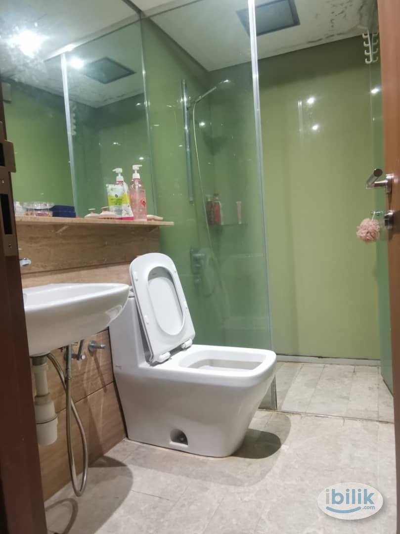 Cheapest, Below Market Price Small Room At Sky Suites KLCC - Image 3