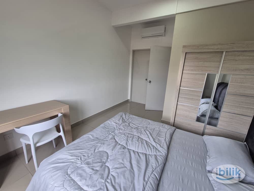 Master Room at Acacia Residences, Sepang - Image 1