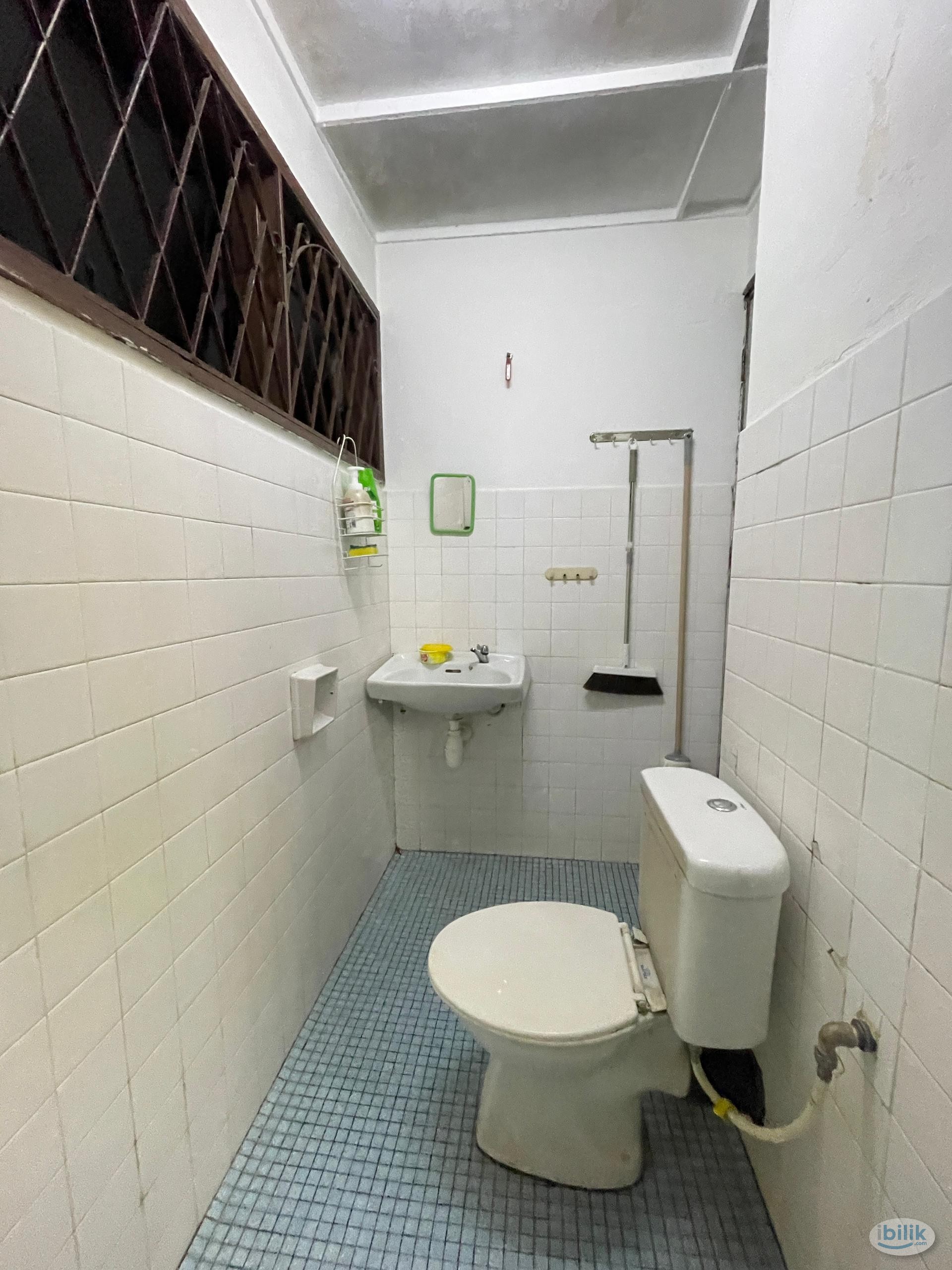 Mid Year Promo With Zero Deposit Master Room Private Bathroom😮‼️Near Megah Rise Mall 3 Min Only🚶‍➡️🌟Near Taman Bahagia L - Image 2