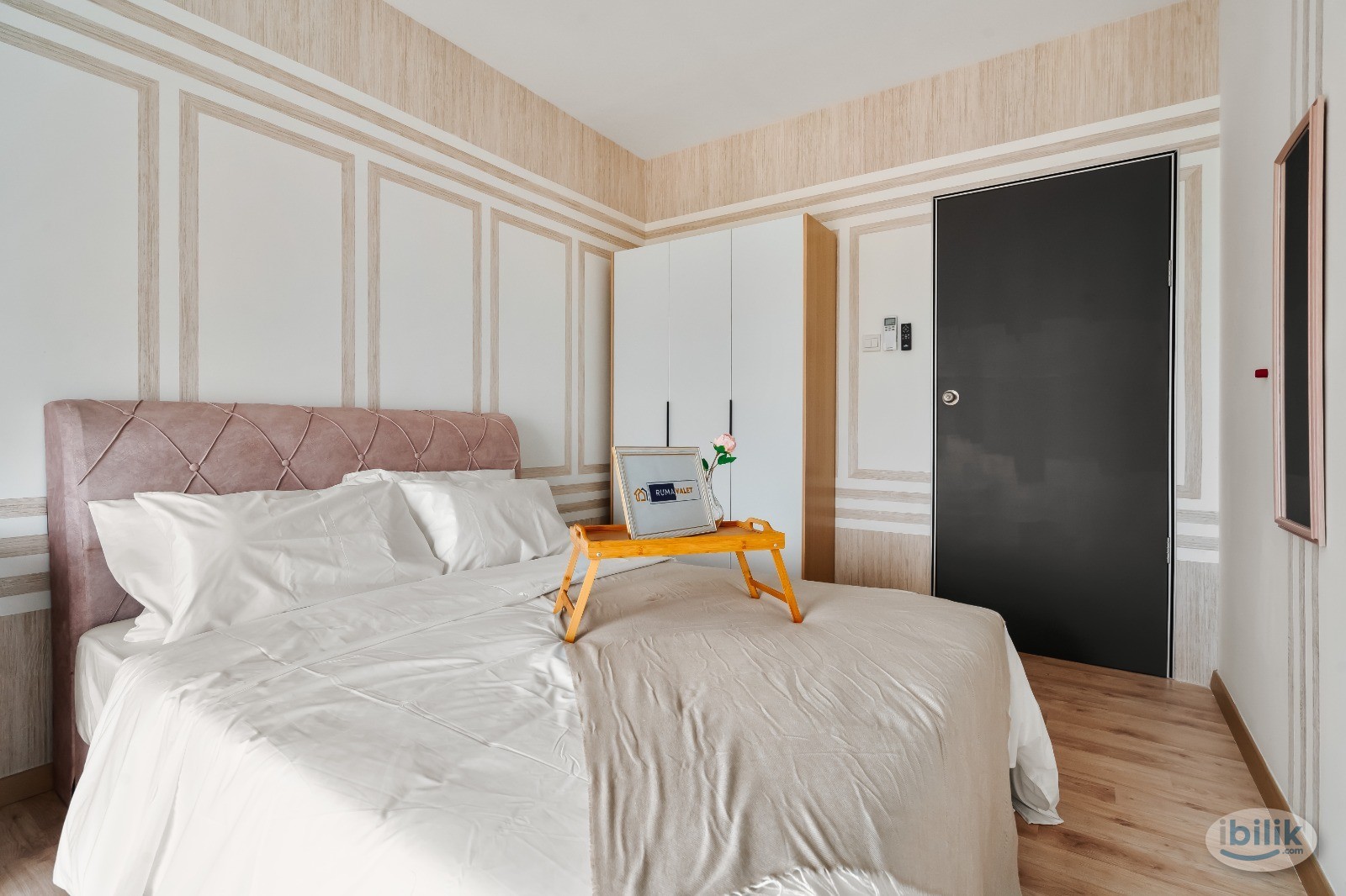 Middle Room at Emporis, Kota Damansara - Image 3