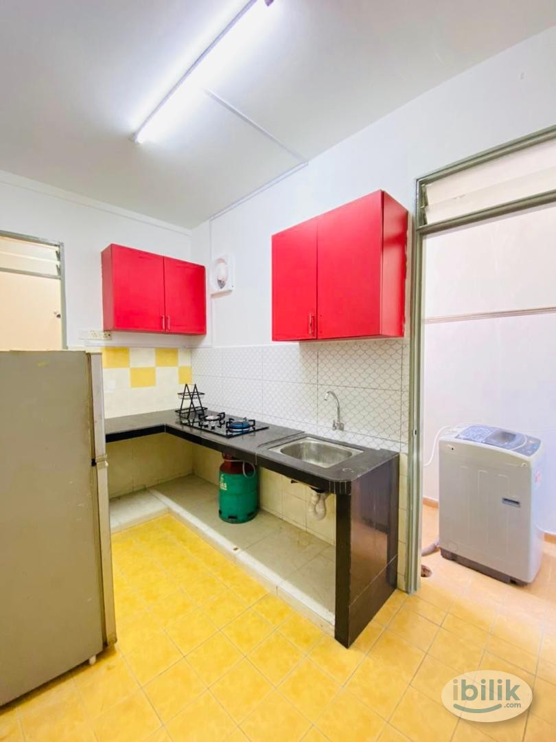Single Room at Bandar Sunway, Petaling Jaya - Image 3