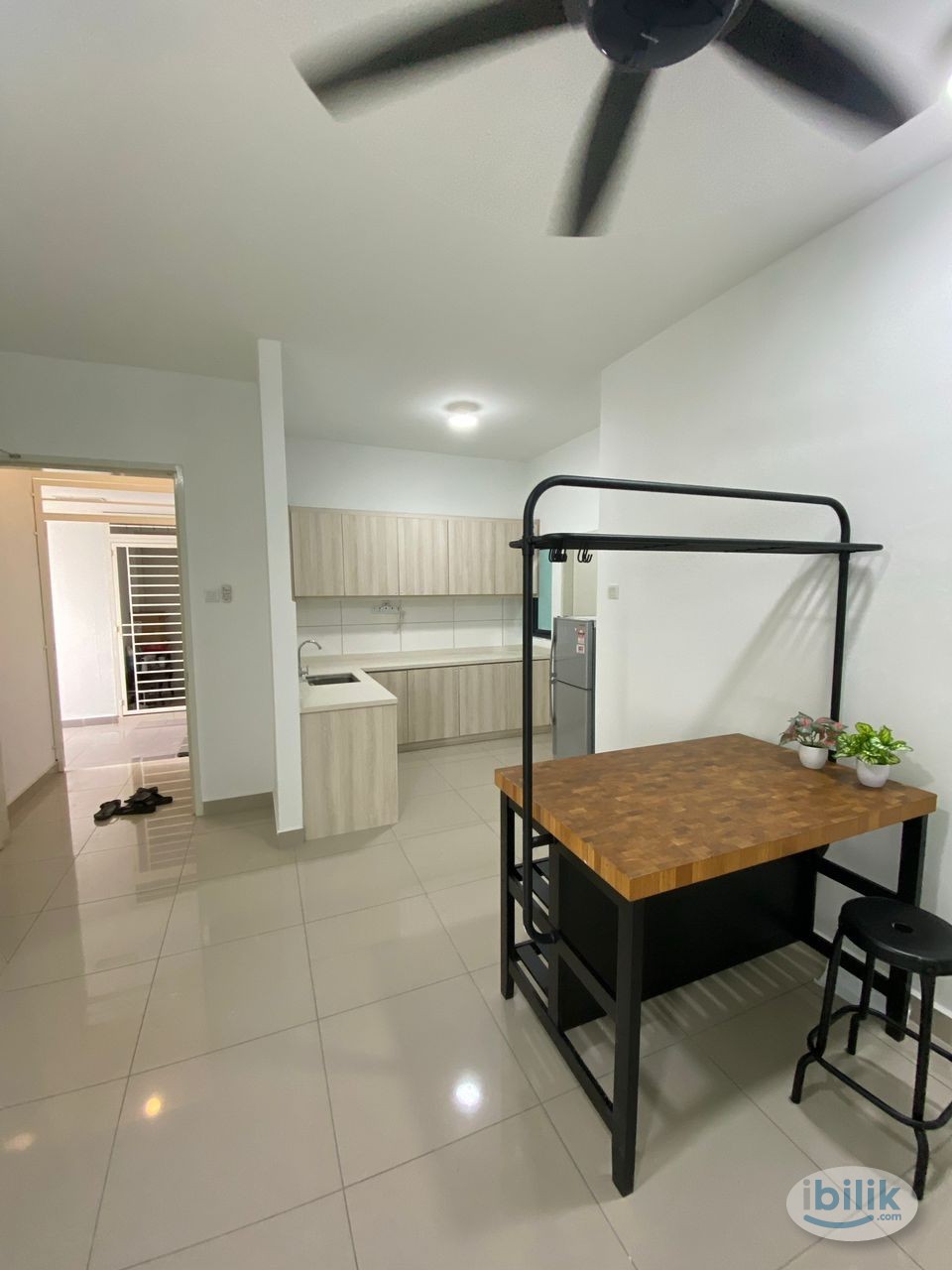 FREE WIFI+UTILITIES, BALCONY Middle Room at Parkhill Residence, Bukit Jalil - Image 4