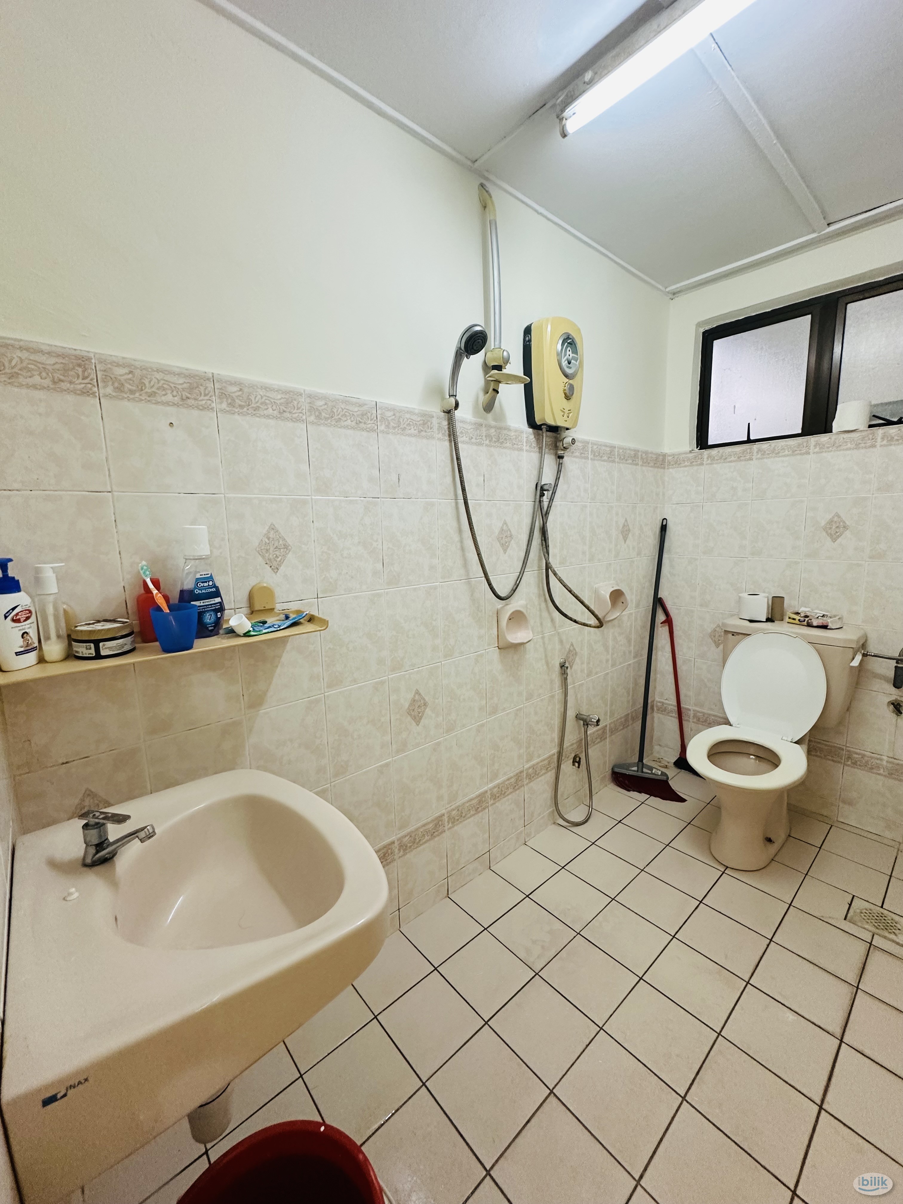 VISTA KOMANWEL B SMALL ROOM FEMALE UNIT - Image 4