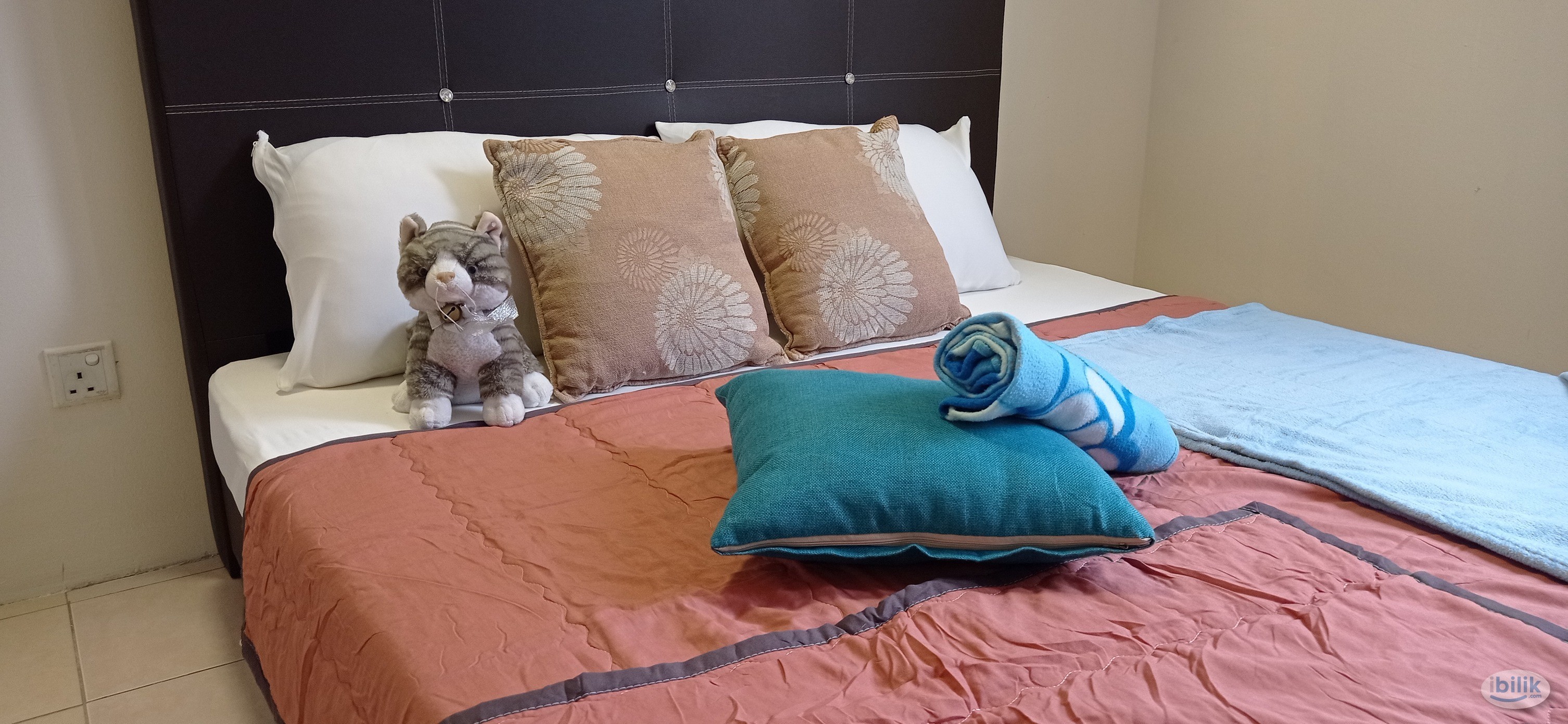 Middle Room at Casa Subang, UEP Subang Jaya - Image 2