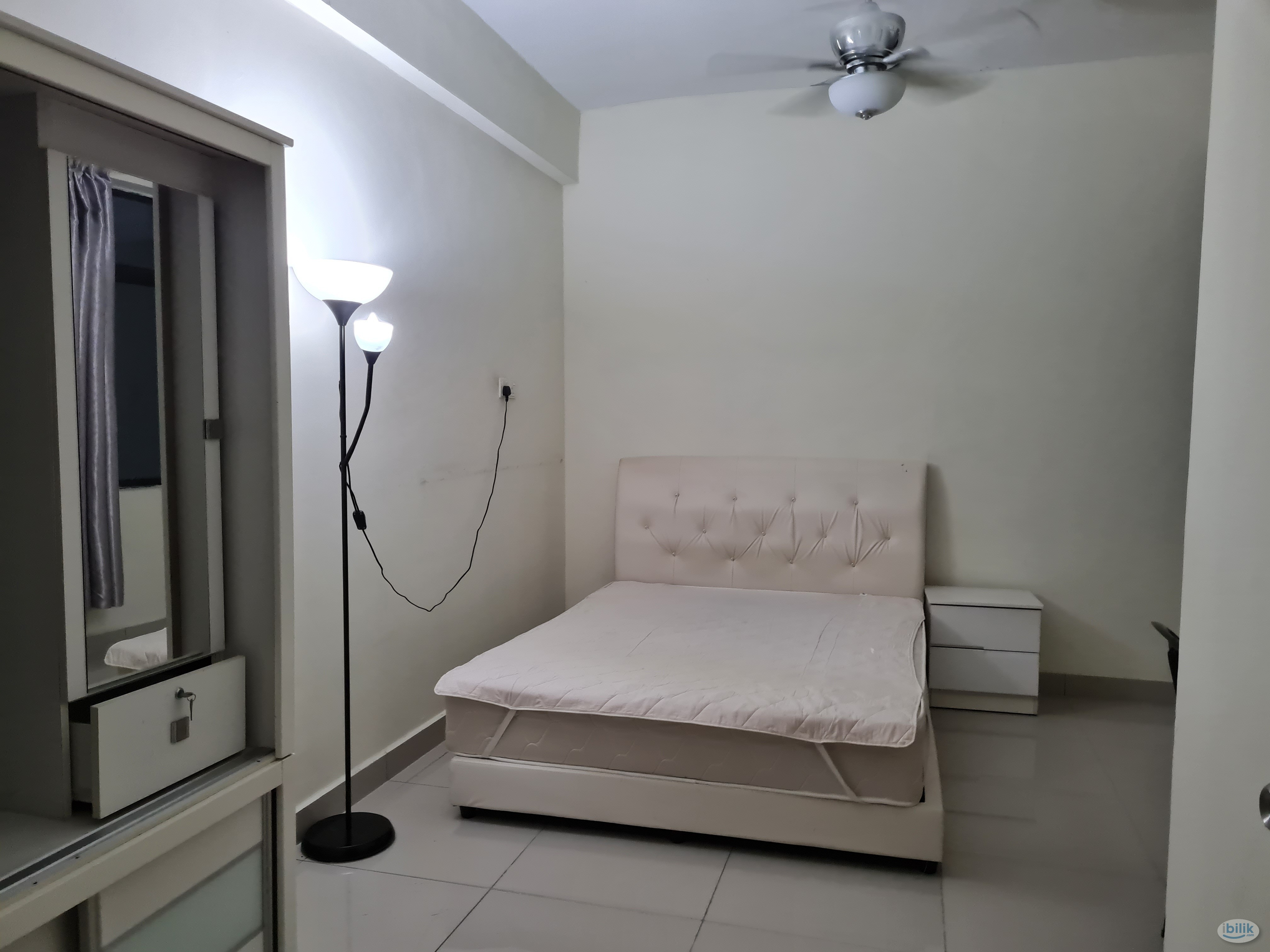Middle Room at Park 51 Residency, Petaling Jaya - Image 1