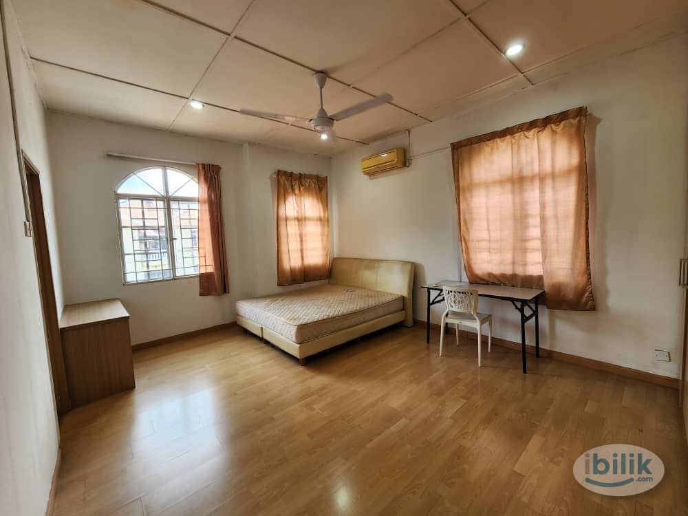 🌟MASTER ROOM with PRIVATE BATHROOM @ Bukit Rimau 🌟 - Image 2
