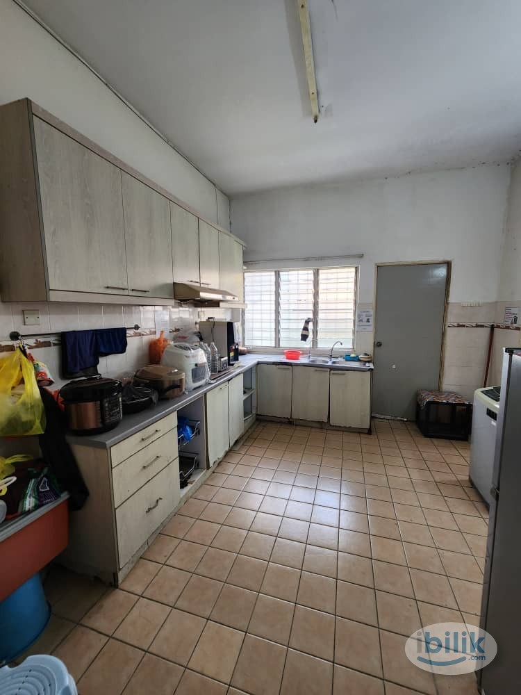 🌟MASTER ROOM with PRIVATE BATHROOM @ Bukit Rimau 🌟 - Image 4