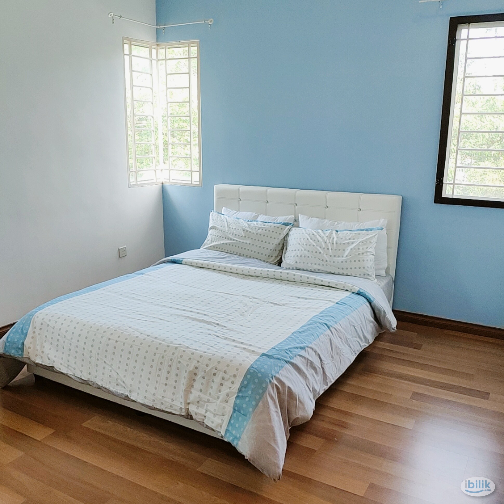 Master Room, Aircon at Bayan Villa, Seri Kembangan near UPM, Olive Hill, IMU, TPM Pavilion Bukit Jalil, MINES, Hosp Serd - Image 3