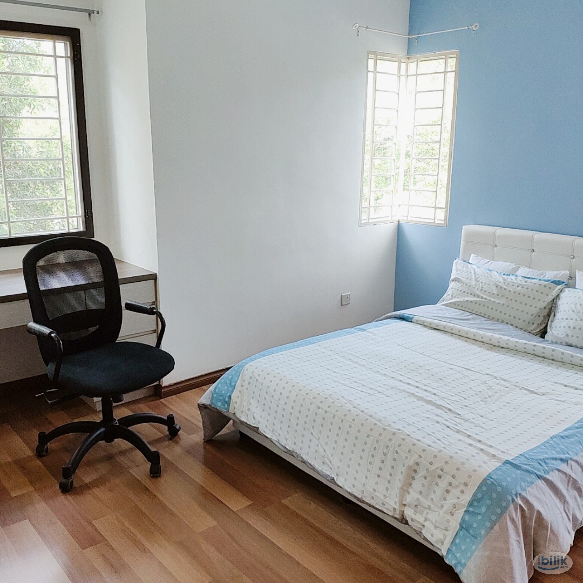 Master Room, Aircon at Bayan Villa, Seri Kembangan near UPM, Olive Hill, IMU, TPM Pavilion Bukit Jalil, MINES, Hosp Serd - Image 1