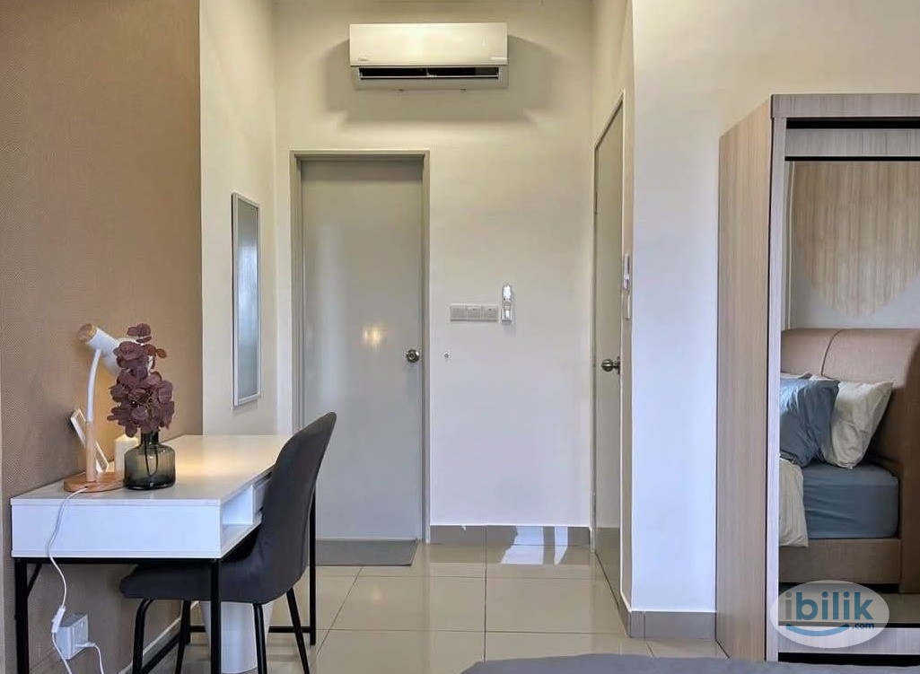 Master Room at Acacia Residences, Sepang - Image 2