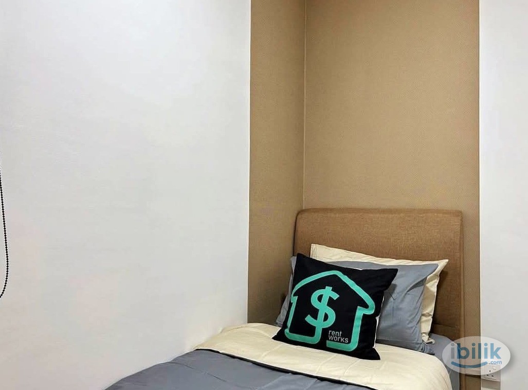 Single Room at Acacia Residences, Sepang - Image 1