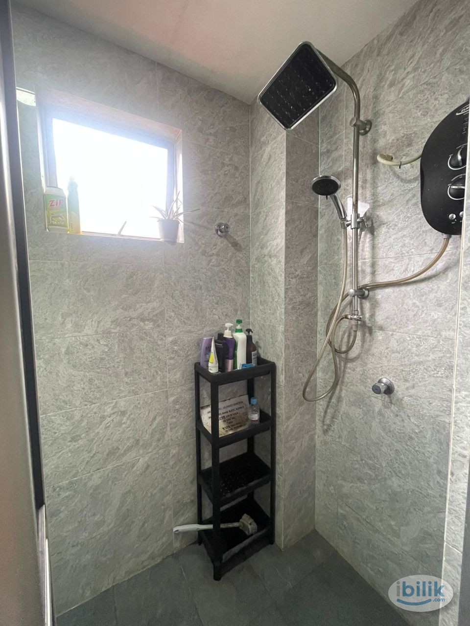 🔥🔥Single Room at Bandar Sunway, Petaling Jaya - Image 1