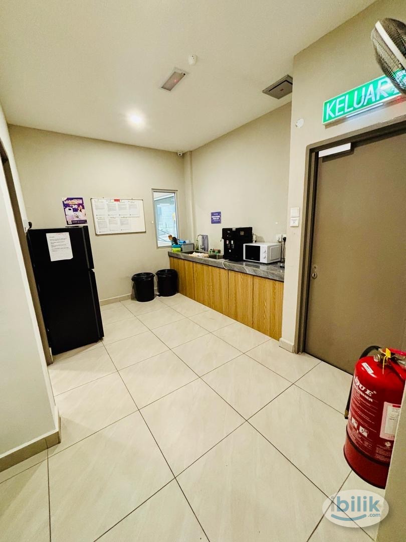ZERO DEPOSIT❗️| PRIVATE ROOM WITH BATHROOM🫧| 2MINS TO MRT KENTONMEN🚆 - Image 3