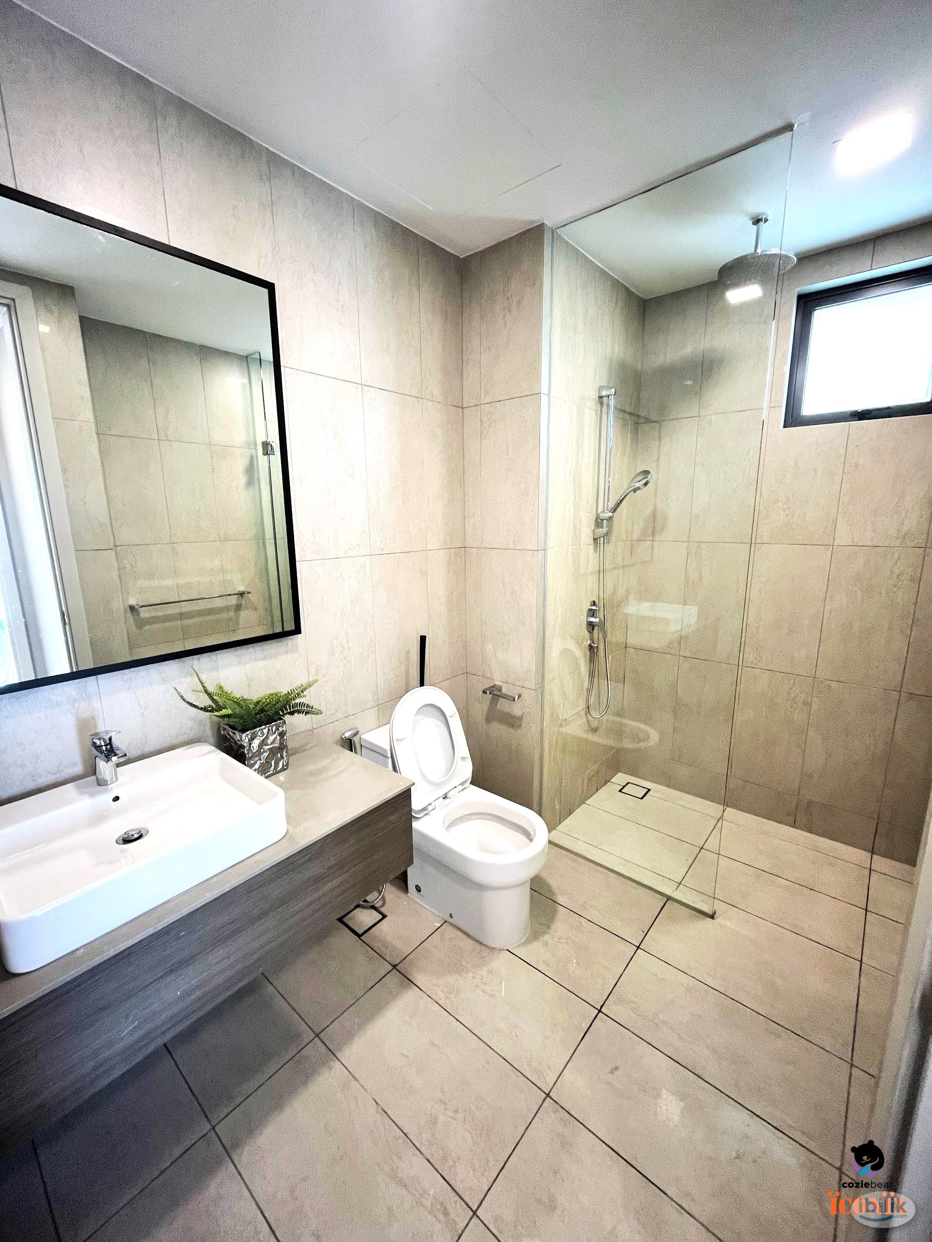 Aratre middle room - Image 1