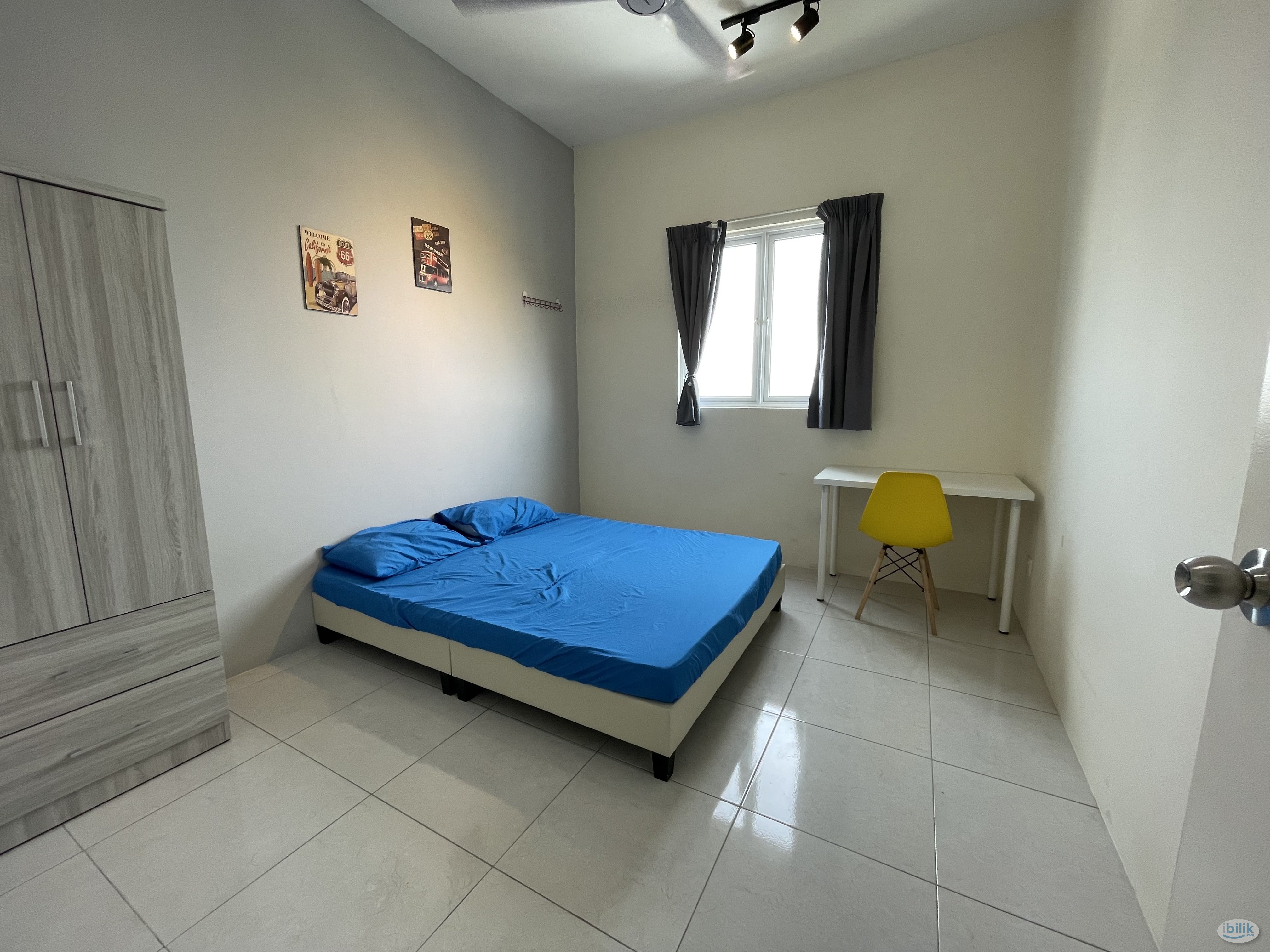 Middle Room at The H2O, Jelutong - Image 1