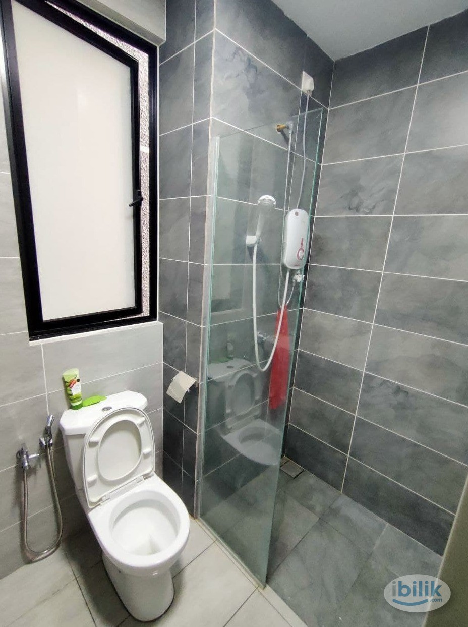 ✨ Medium Room for Rent @ Urbano Utropolis, KDU UOW Shah Alam ✨ - Image 3