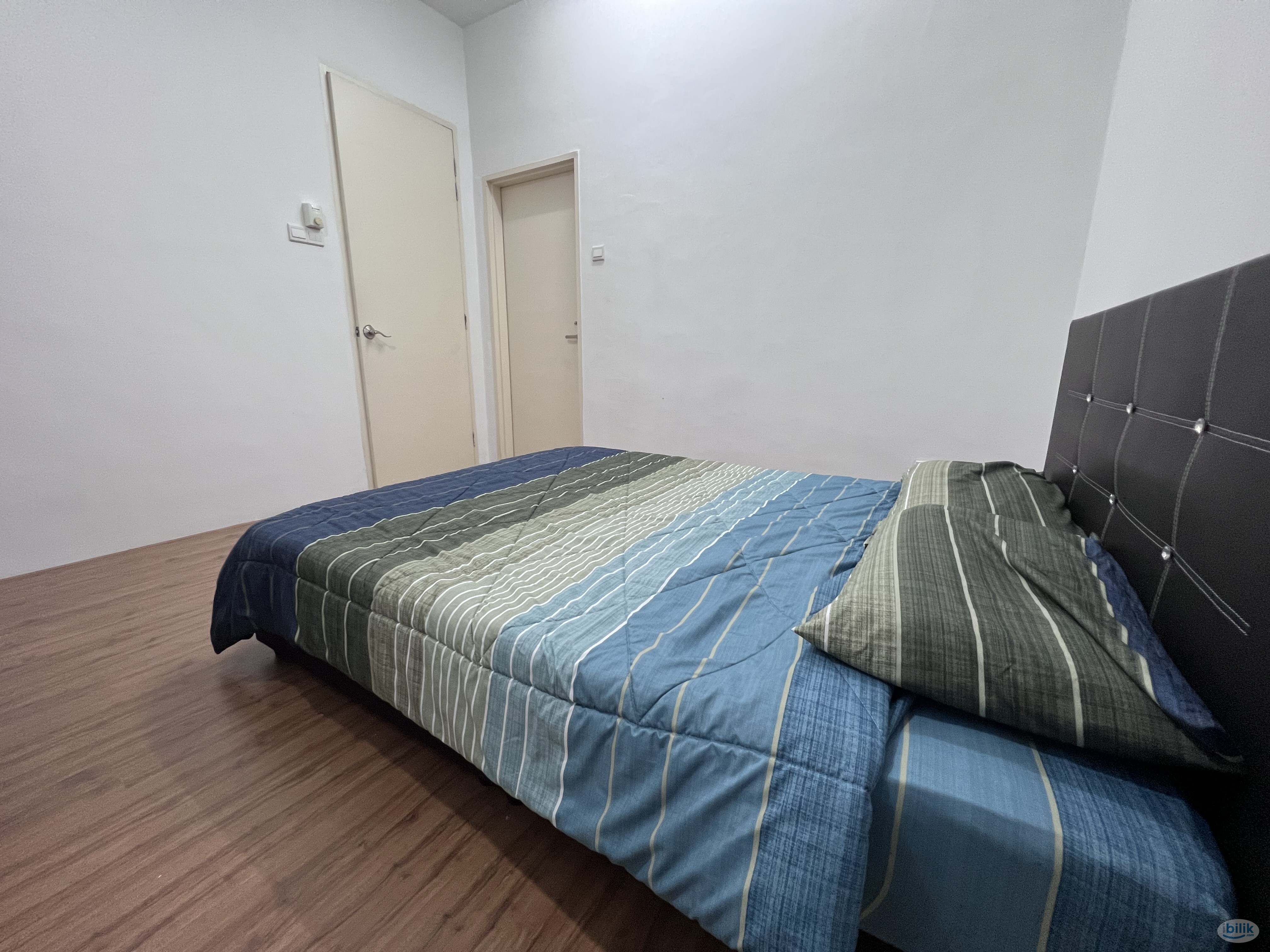 Middle Room at Arte, Kuchai Lama - Image 1