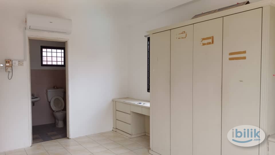 Master Room at Evergreen Park, Bandar Sungai Long - Image 2